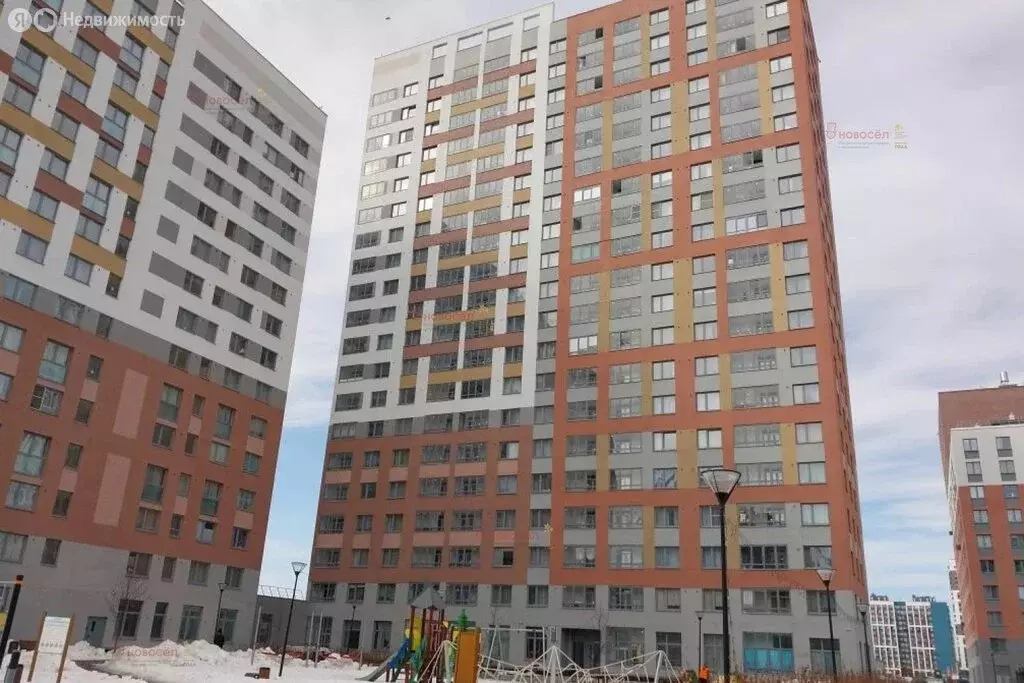 1-комнатная квартира: Екатеринбург, улица Рябинина, 49А (33 м) - Фото 2