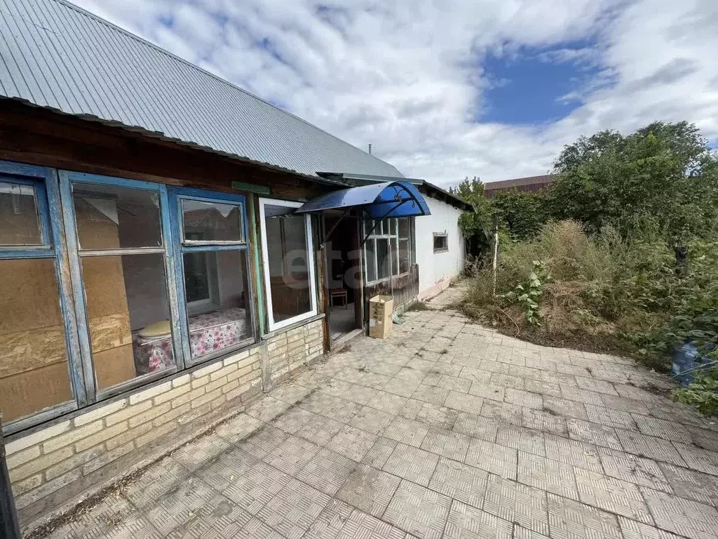 Дом в Оренбургская область, Соль-Илецк Ленинградская ул., 69 (79 м) - Фото 1