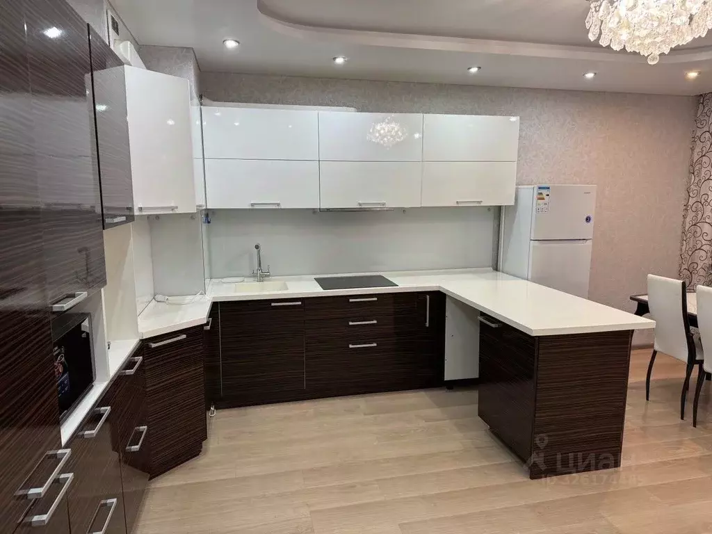 3-к кв. Челябинская область, Челябинск ул. Петра Сумина, 26 (70.0 м) - Фото 1