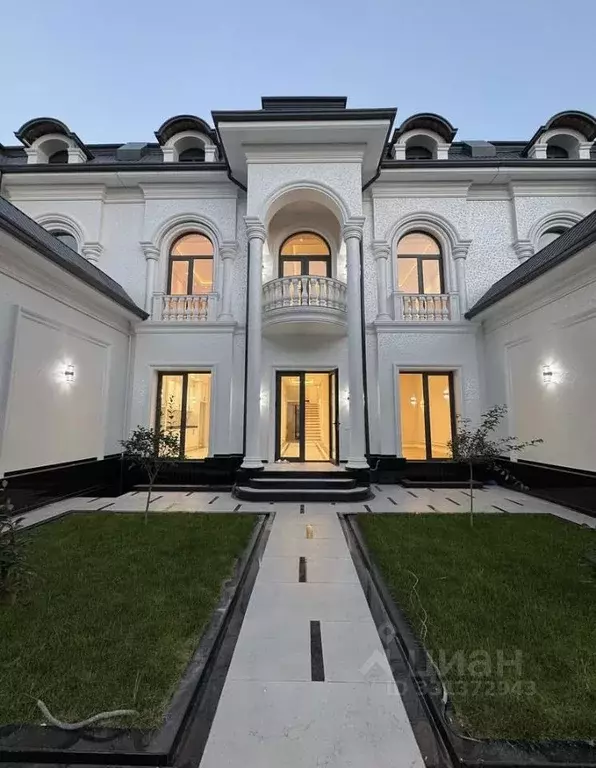 Дом в Алтайский край, Белокуриха Бийская ул. (300 м) - Фото 1