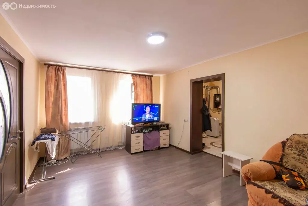 3-комнатная квартира: Батайск, улица Энгельса, 124 (67 м) - Фото 1