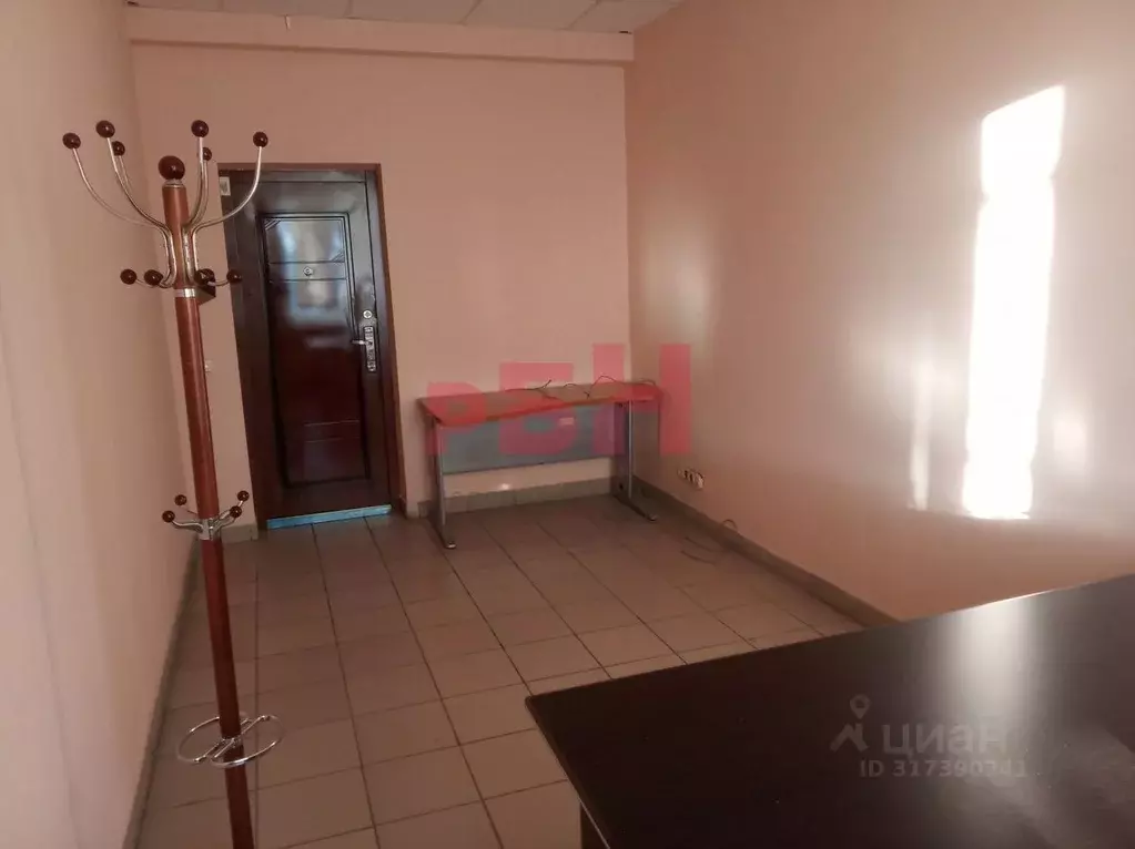 Помещение свободного назначения в Омская область, Омск ул. 2-я ... - Фото 1