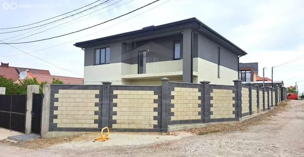 Дом в Севастополь, ТСН ИЖЗ Ахтиар, улица Марии Поливановой, 8 (203 м) - Фото 1