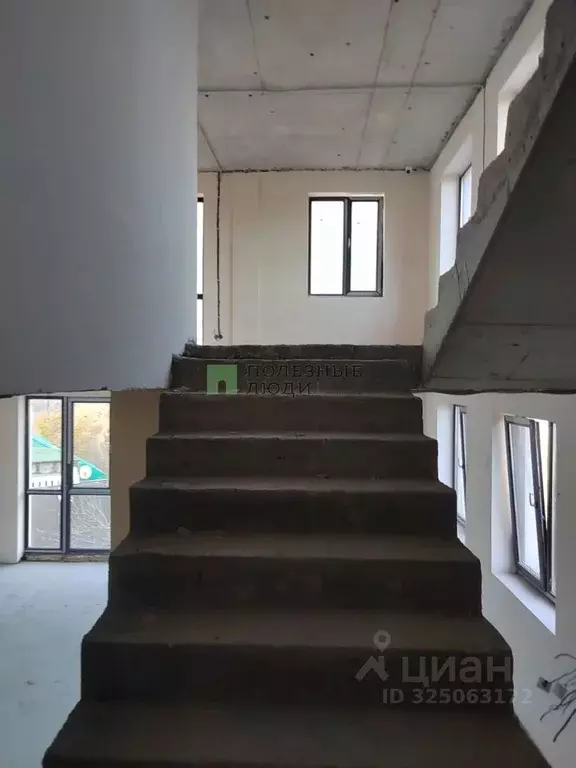 Дом в Крым, Ялта муниципальный округ, Виноградное пгт ул. Красина (460 ... - Фото 2