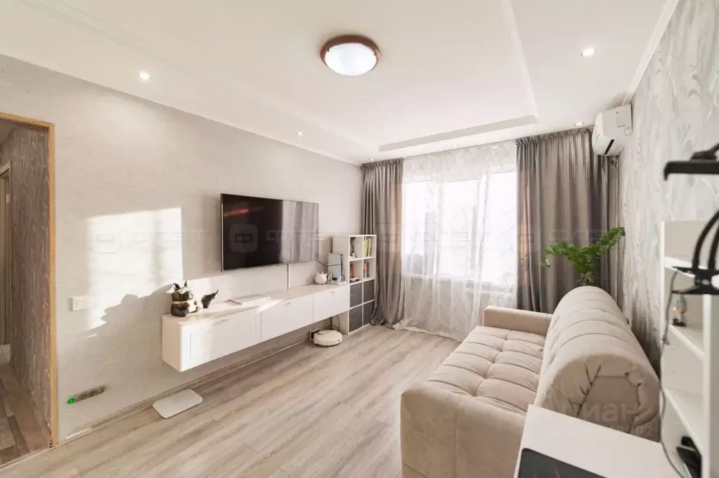 2-к кв. Татарстан, Казань ул. Сыртлановой, 1 (43.8 м) - Фото 1