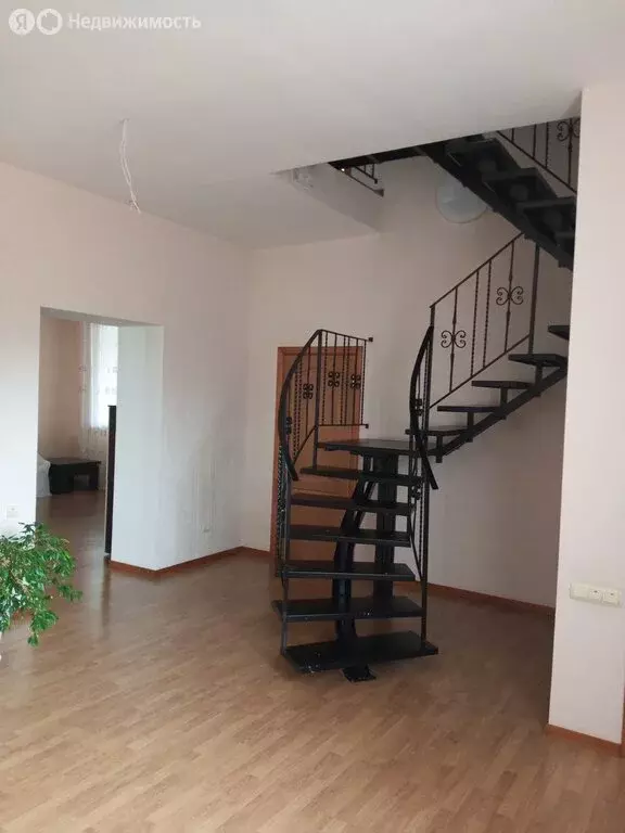 Дом в муниципальное образование Саратов, деревня Долгий Буерак, ... - Фото 1