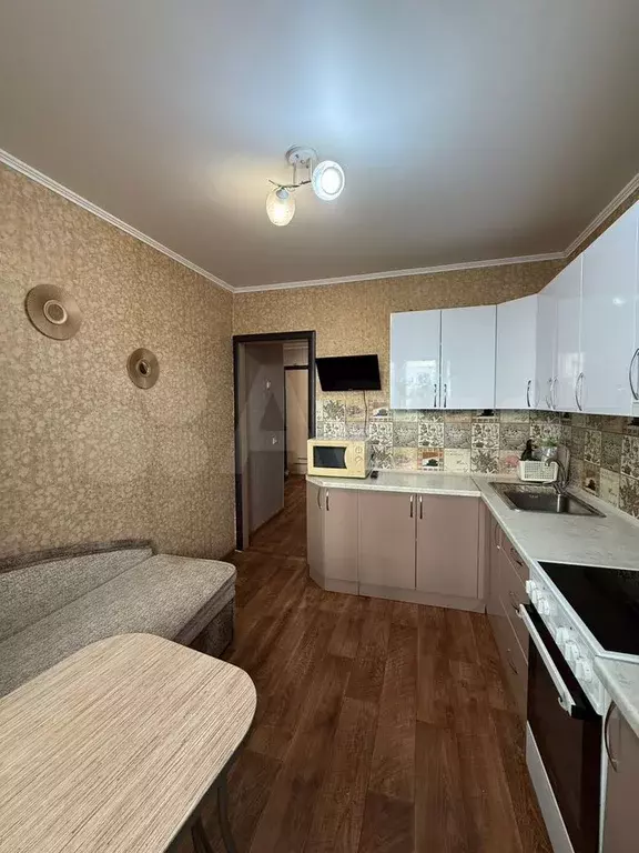 1-к. квартира, 37 м, 1/5 эт. - Фото 1