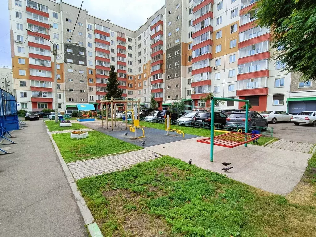 3-к кв. Красноярский край, Красноярск ул. Молокова, 64 (69.0 м), Купить  квартиру в Красноярске, ID объекта - 30066975568