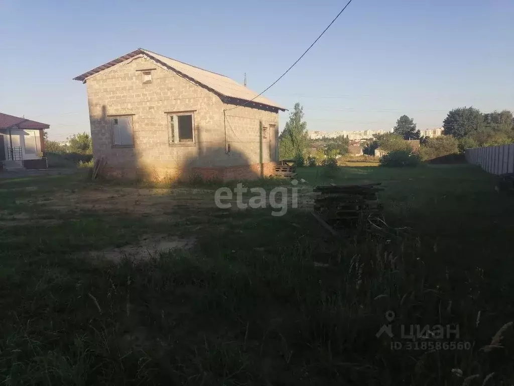 Дом в Белгородская область, Белгород Южная ул., 8 (50 м) - Фото 0