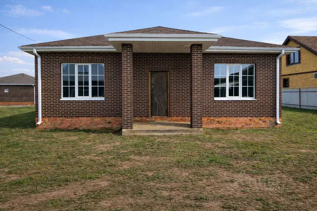 Дом в Ростовская область, Неклиновский район, с. Новобессергеневка ул. ... - Фото 1