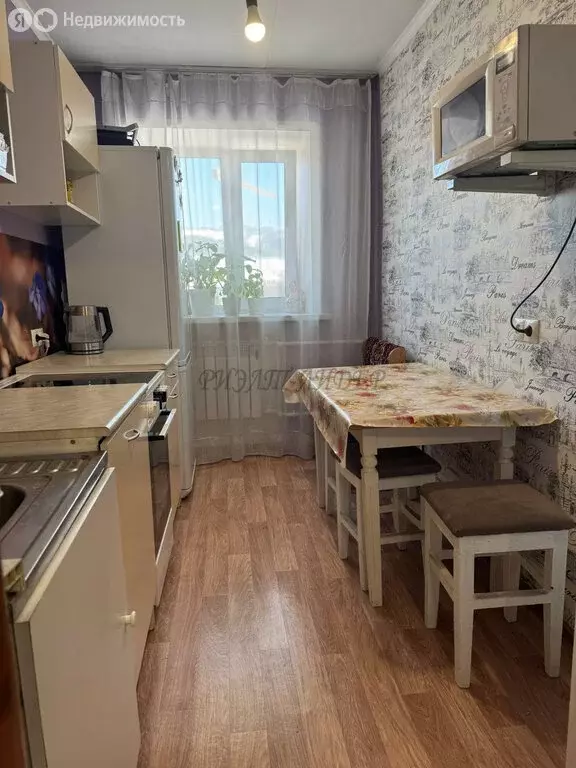 3-комнатная квартира: Горно-Алтайск, Заводская улица, 12 (56.1 м) - Фото 1