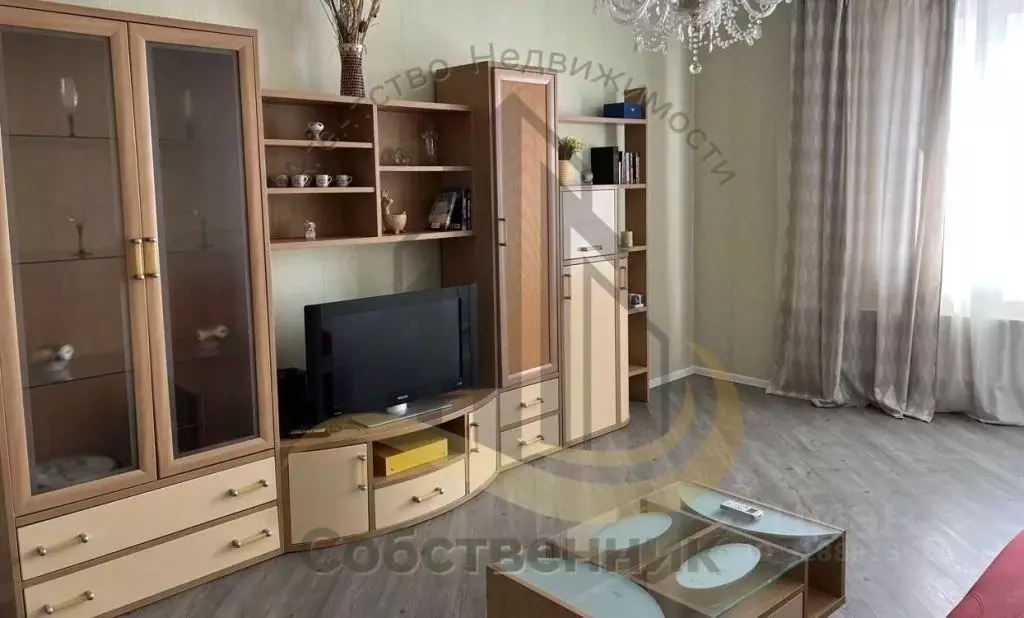 2-к кв. Белгородская область, Старый Оскол Степной мкр, 13 (90.0 м) - Фото 0