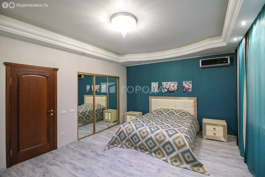 4-комнатная квартира: Барнаул, улица Профинтерна, 40А (241 м) - Фото 2