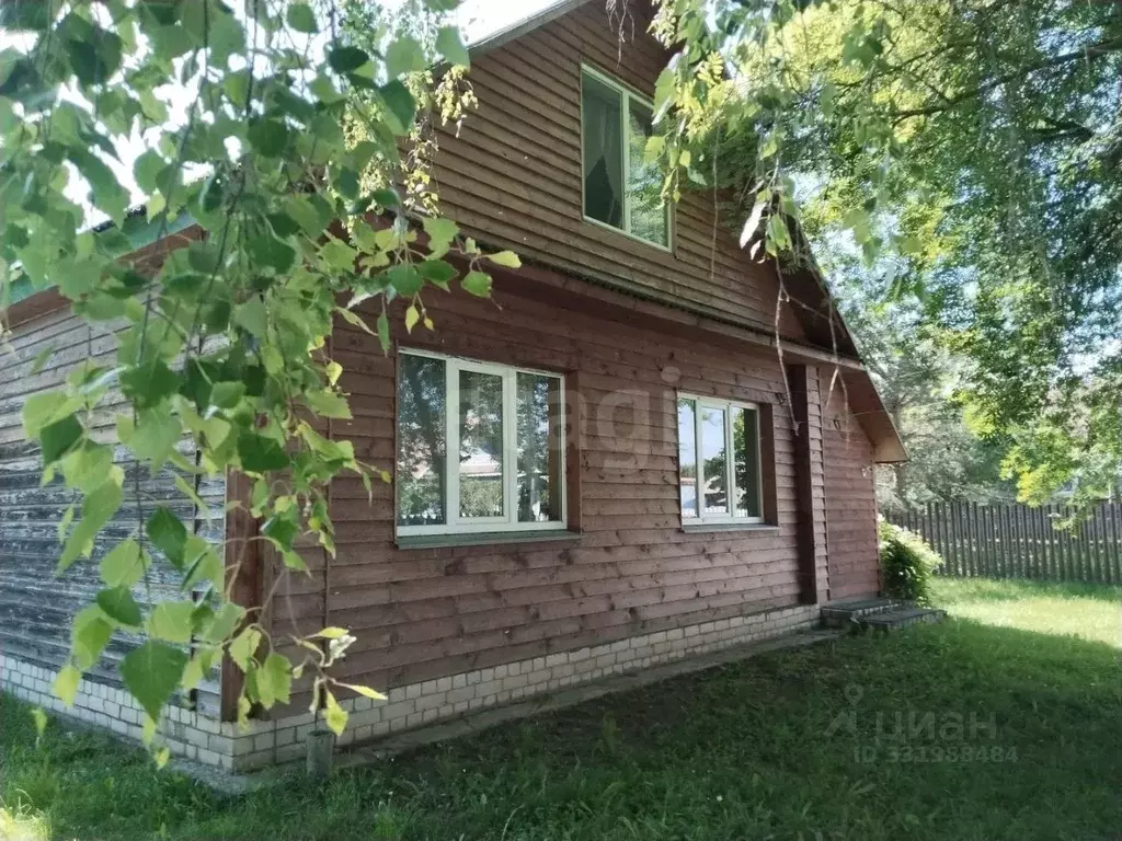 Дом в Тверская область, Старицкий муниципальный округ, д. Каленицы  ... - Фото 1