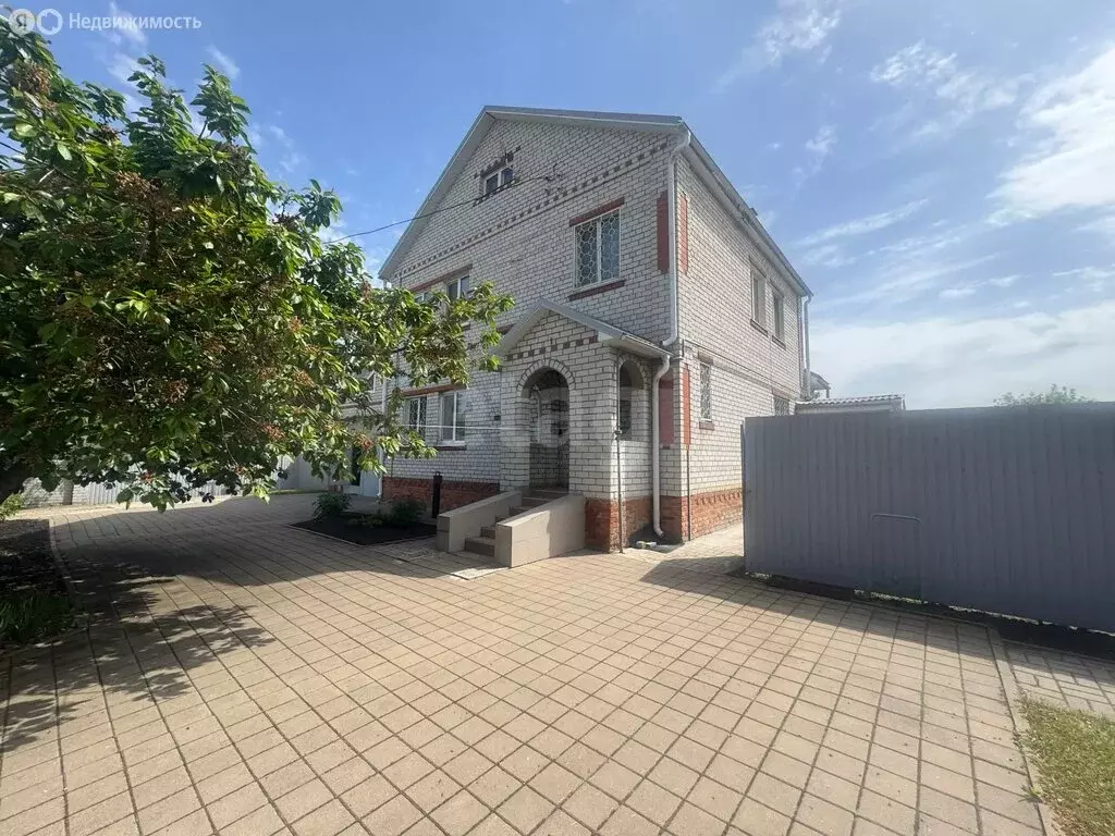 Дом в Белгород, улица Газовиков (138.5 м) - Фото 1