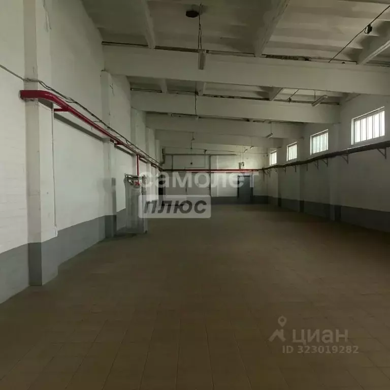 Помещение свободного назначения в Псковская область, Псков Ипподромная ... - Фото 1