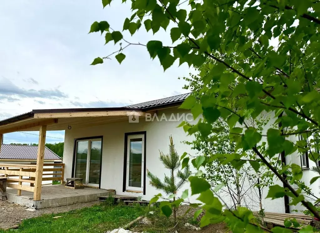 Дом в Красноярский край, Красноярск Караульная ул., 36 (70 м) - Фото 0