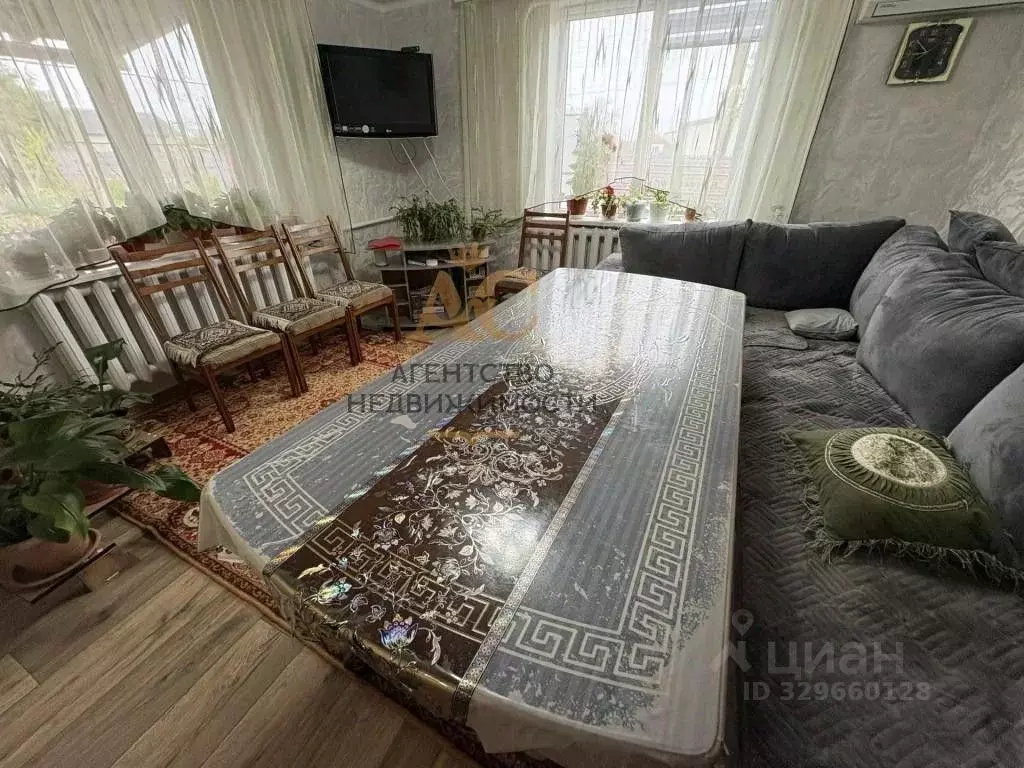 Дом в Крым, Советский район, Ильичевское с/пос, с. Восточное ул. ... - Фото 2