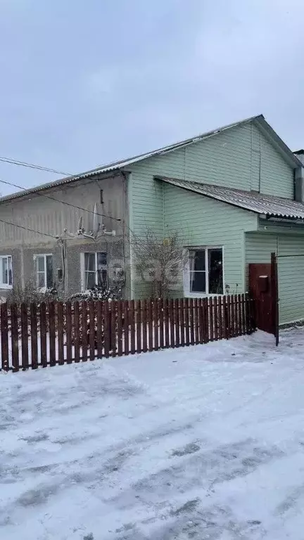 Дом в Курская область, Курский район, Нижнемедведицкий сельсовет, д. ... - Фото 0
