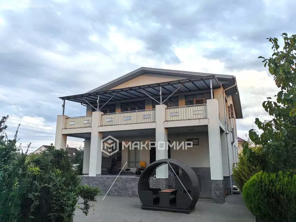 Дом в Кучугуры, Рабочая улица (398.5 м) - Фото 1