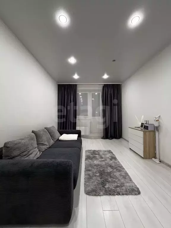 1-к кв. Татарстан, Казань ул. Хусаина Мавлютова, 42 (45.0 м) - Фото 1