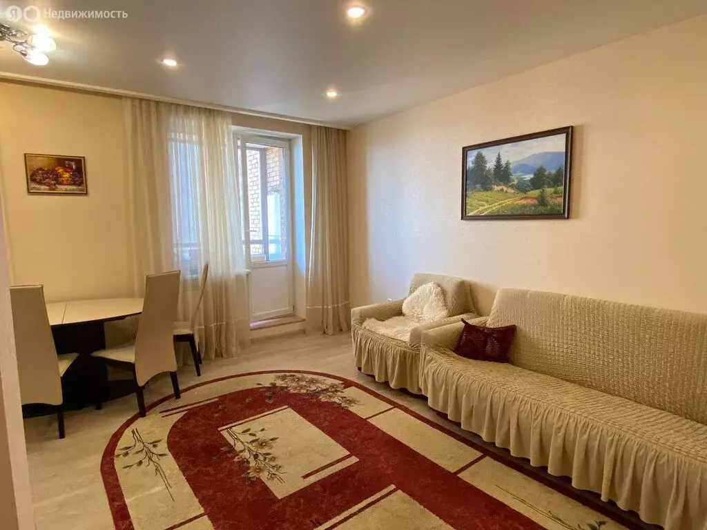 3-комнатная квартира: Кудрово, Областная улица, 1 (73 м) - Фото 1