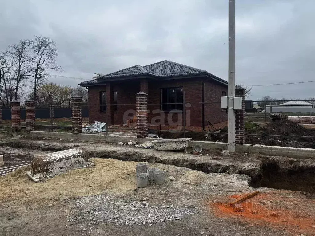 Дом в Ростовская область, Азовский район, Новоалександровка хут.  (106 ... - Фото 1