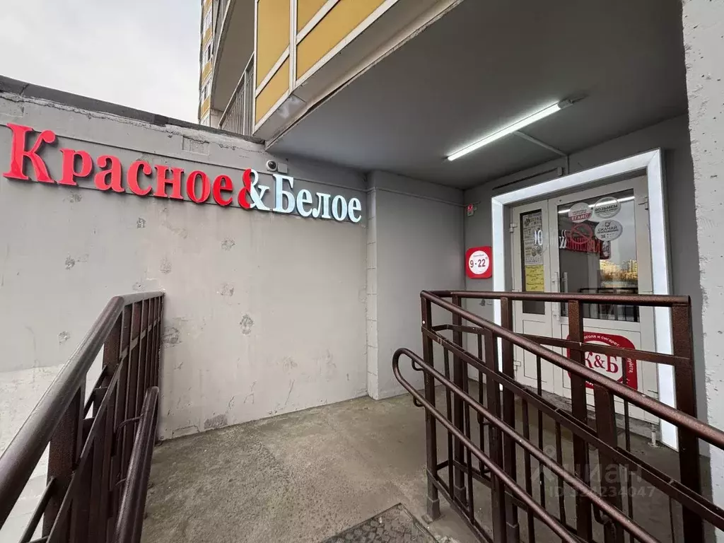 Торговая площадь в Красноярский край, Красноярск ул. Алексеева, 5 (98 ... - Фото 1