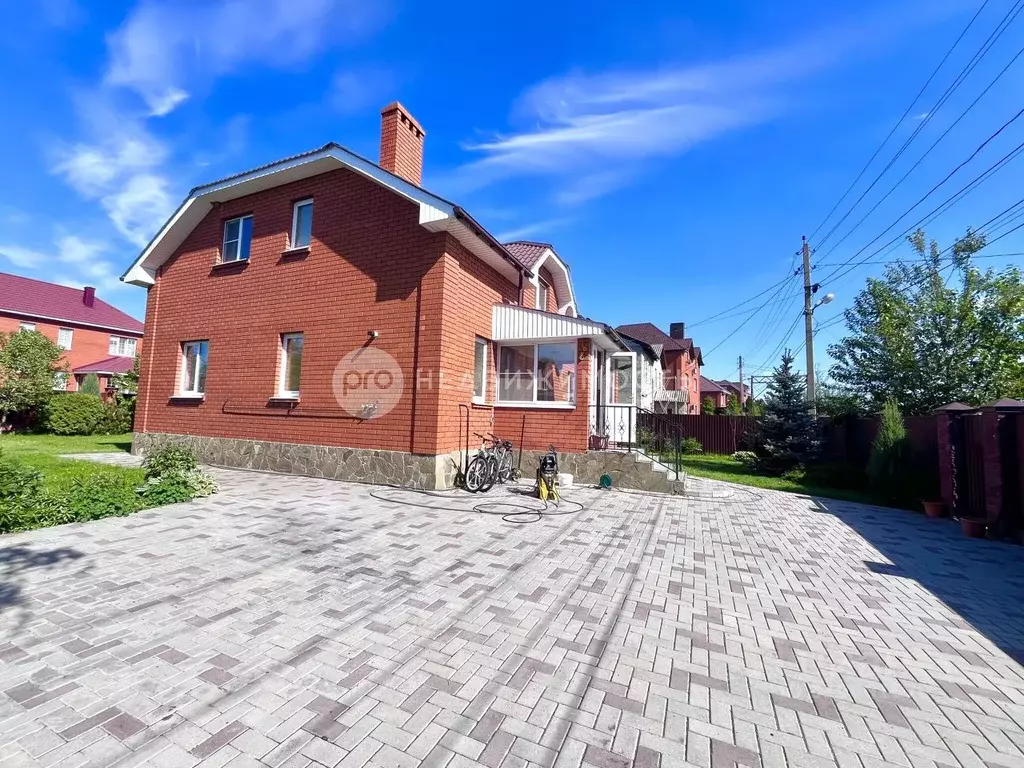 Дом в Рязанская область, Рязань 1-й Озерный пер., 10 (238 м) - Фото 1