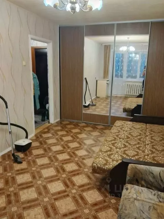 1-к кв. Курганская область, Курган Заозерный жилрайон, 2-й мкр, 7 ... - Фото 2