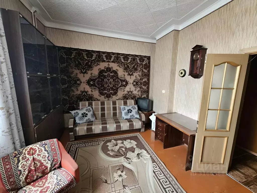 2-к кв. Омская область, Омск ул. 11-я Линия, 185 (50.0 м) - Фото 0