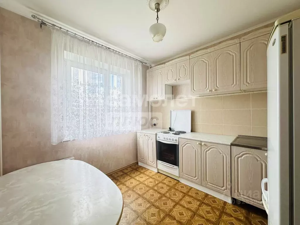 2-к кв. Челябинская область, Челябинск ул. Молодогвардейцев, 70В (52.0 ... - Фото 1