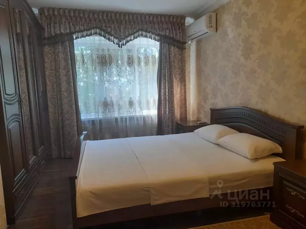 2-к кв. Кабардино-Балкария, Нальчик Кабардинская ул., 190 (50.0 м) - Фото 0