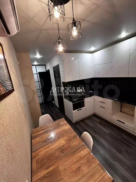 2-к. квартира, 52 м, 1/9 эт. - Фото 1