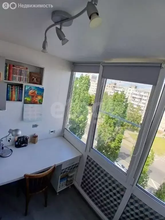 4-комнатная квартира: Нижний Новгород, проспект Бусыгина, 9 (79.8 м) - Фото 2