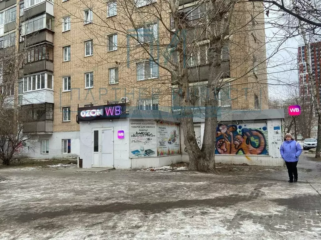 Продается магазин 335,2м - Фото 1