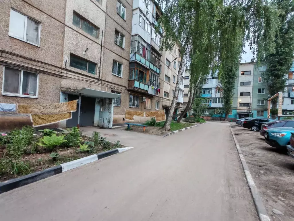 2-к кв. Саратовская область, Энгельс 2-й мкр, 33 (43.0 м) - Фото 1