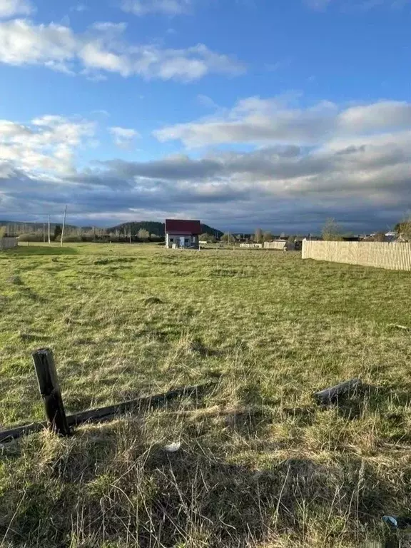 Участок в Свердловская область, Нижнесергинский район, с. Кленовское ... - Фото 0