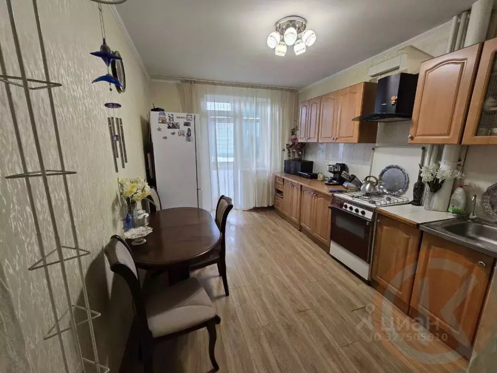 3-к кв. Крым, Симферополь ул. Лексина, 46А (64.0 м) - Фото 1