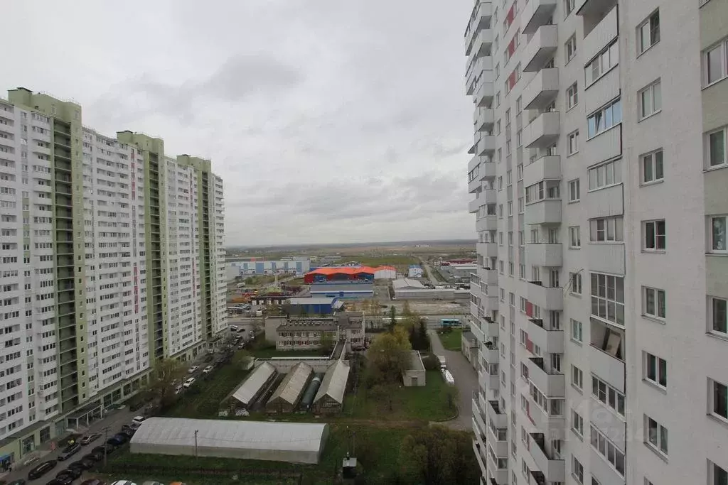 2-к кв. Санкт-Петербург пос. Шушары, ул. Вишерская, 22 (57.0 м) - Фото 0