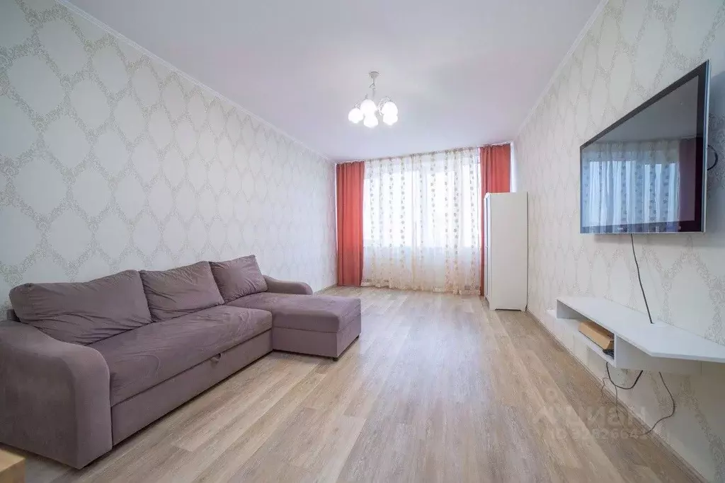 2-к кв. Свердловская область, Екатеринбург ул. Московская, 75 (76.1 м) - Фото 1