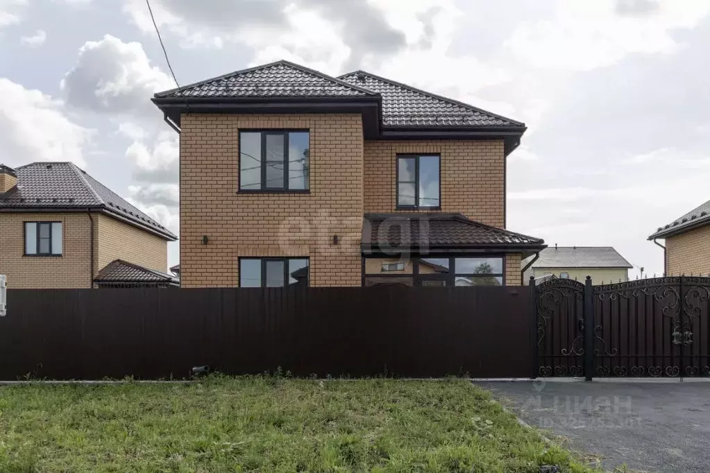 Дом в Тюменская область, Тюмень ул. Михаила Баранова (133 м) - Фото 1