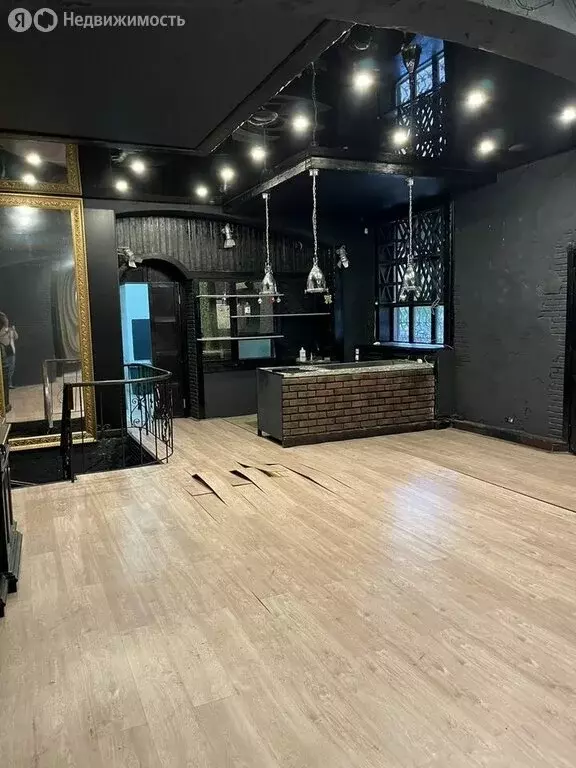 Помещение свободного назначения (229 м) - Фото 1