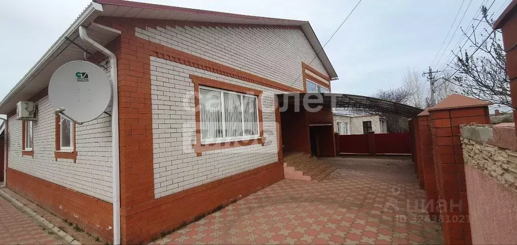 Дом в Краснодарский край, Выселки ст-ца пер. Ставропольский, 8 (269 м) - Фото 1