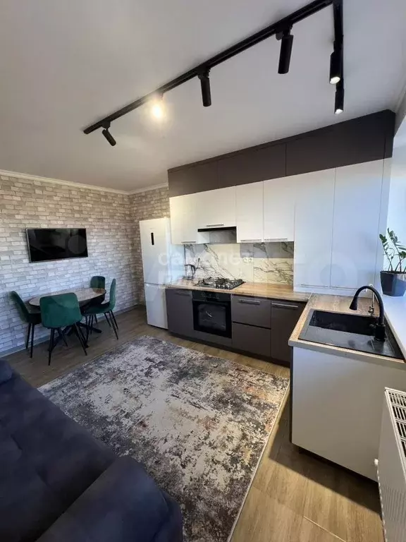 1-к. квартира, 41 м, 4/4 эт. - Фото 1