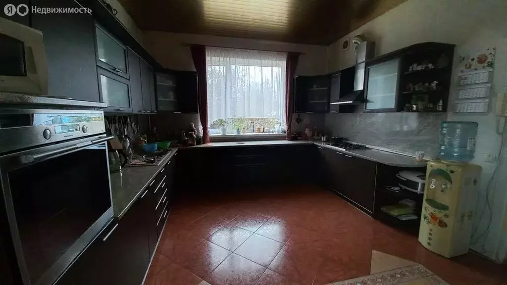 Дом в Каменск-Шахтинский, улица Горького (375 м) - Фото 1