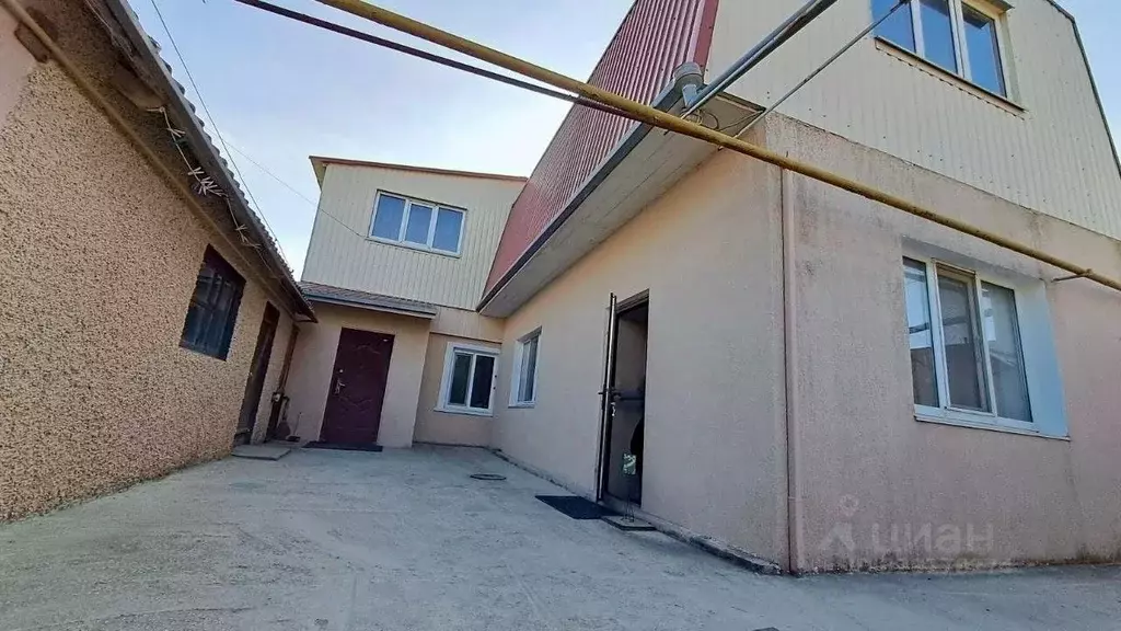 Дом в Крым, Симферопольский район, с. Укромное пер. Салгирный, 4 (197 ... - Фото 2