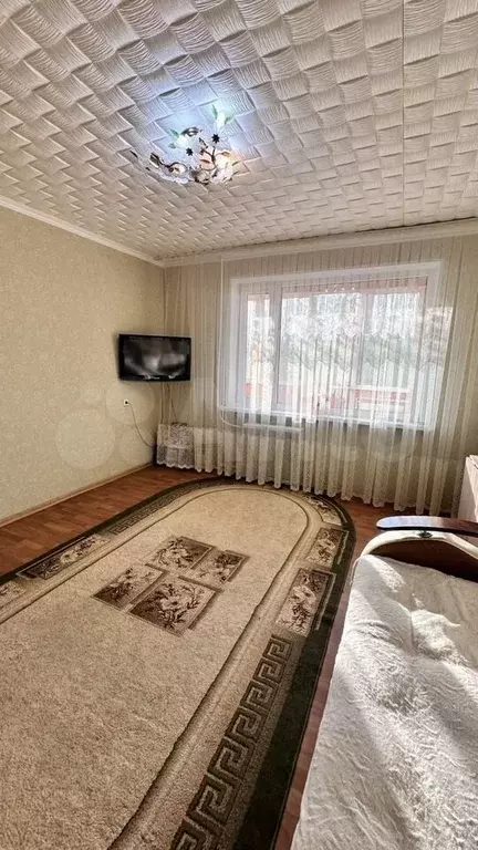 Комната 15 м в 2-к., 2/5 эт. - Фото 1