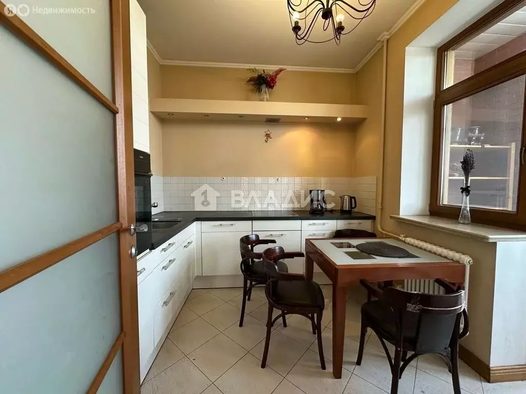 3-комнатная квартира: Москва, улица Ватутина, 18к2 (77.9 м) - Фото 1