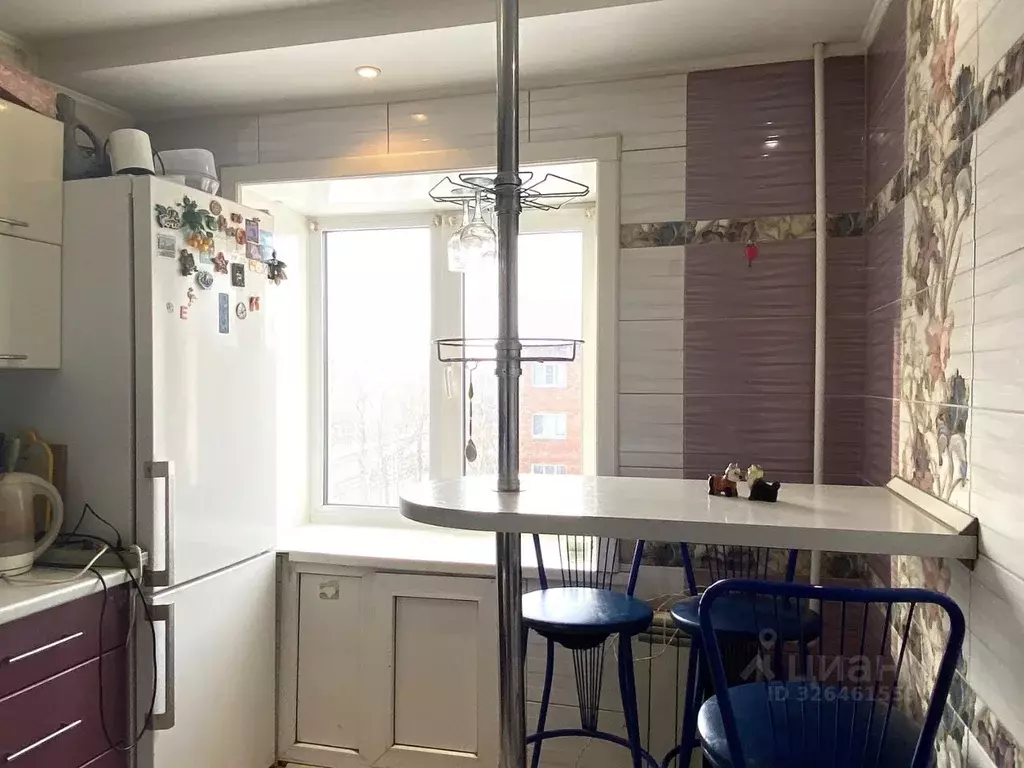 2-к кв. Омская область, Омск просп. Космический, 9 (43.6 м) - Фото 2